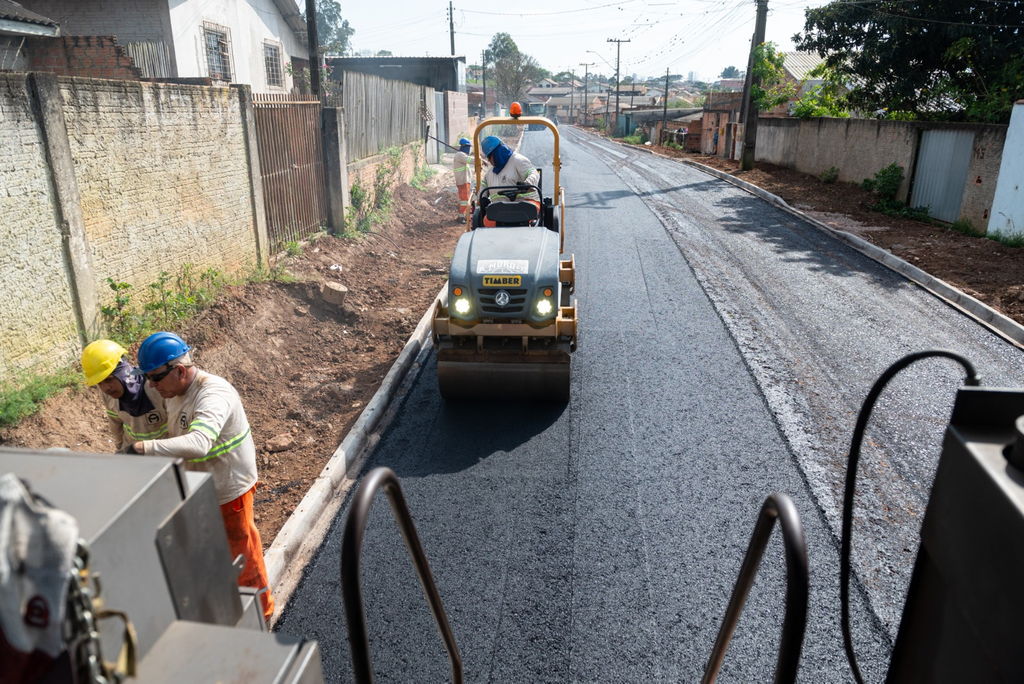 Jardim Ouro Verde recebe asfalto novo em 23 ruas