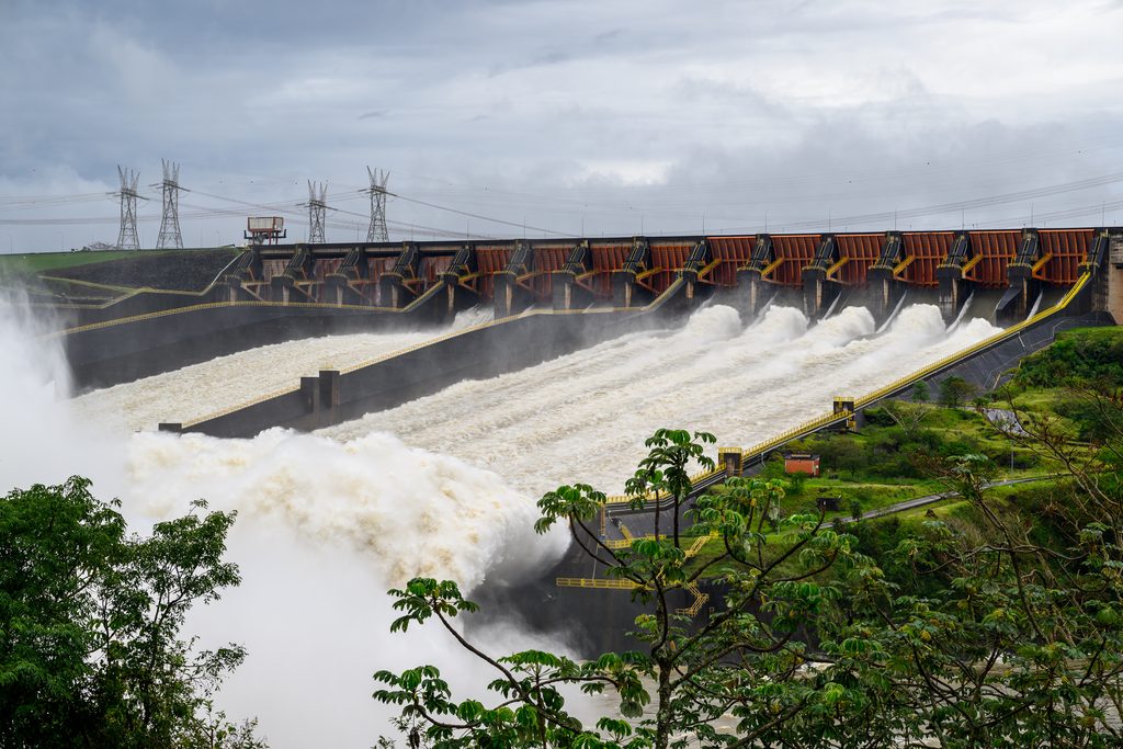 Nível do Rio Paraná pode chegar a 121 metros nesta quarta-feira (14)